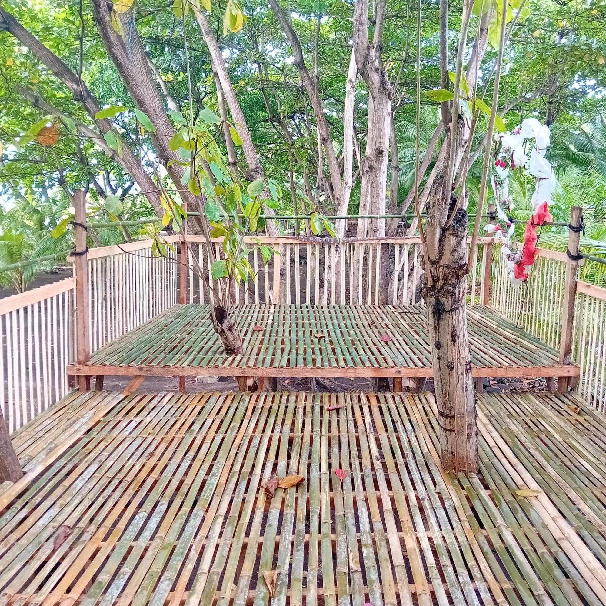 Budi Sun Resort Maumere Exterior photo